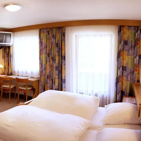 Laerchenhof Pensjonat 3*