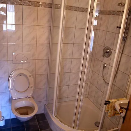 Konukevi Laerchenhof Leutasch