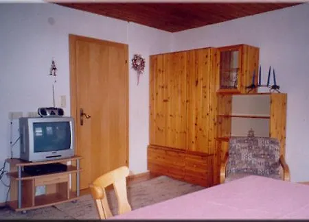 Konukevi Laerchenhof Leutasch